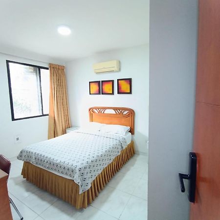 Hotel Chucarima 쿠쿠타 외부 사진
