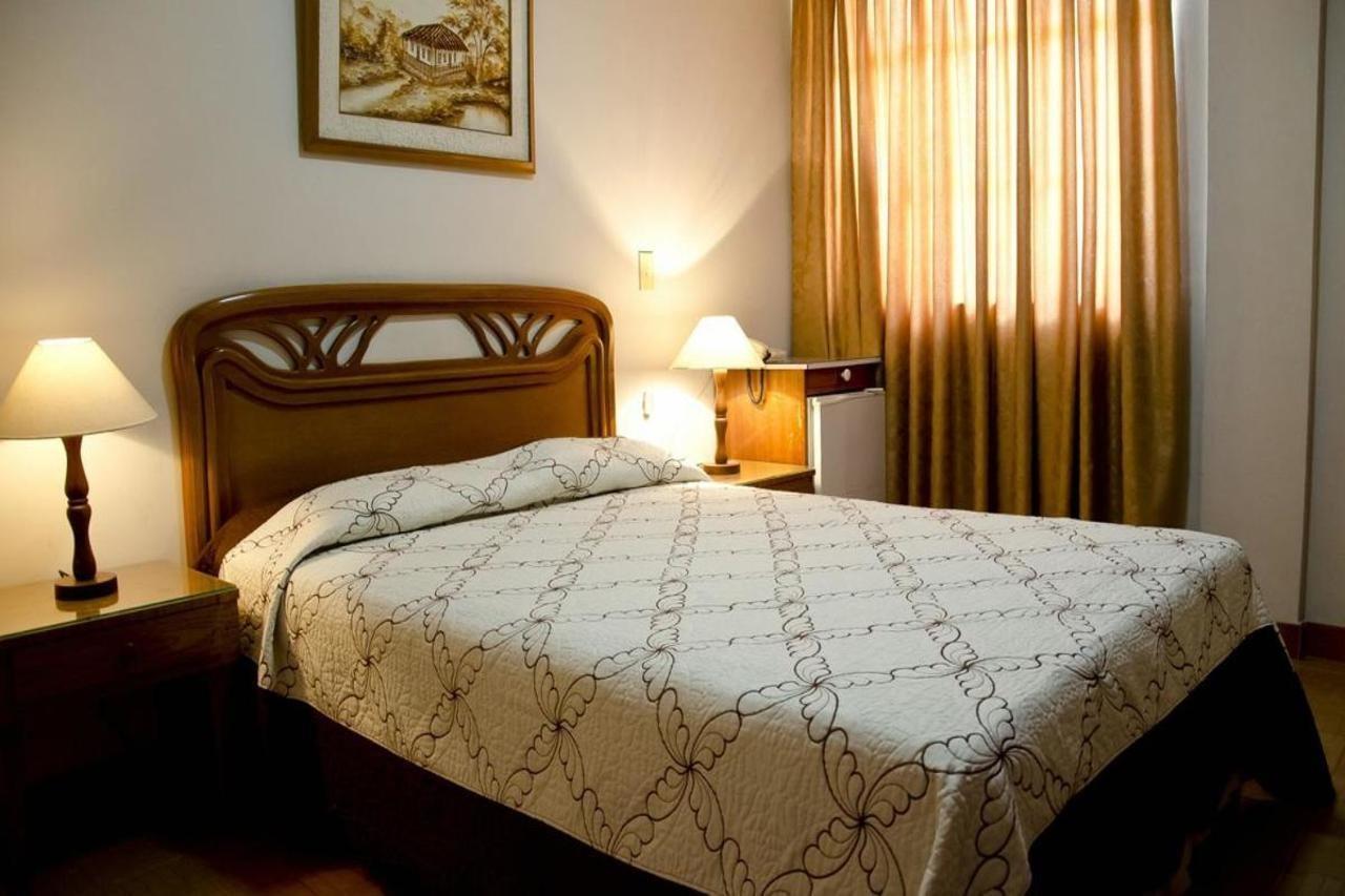 Hotel Chucarima 쿠쿠타 외부 사진