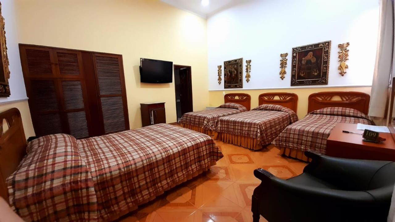 Hotel Chucarima 쿠쿠타 외부 사진