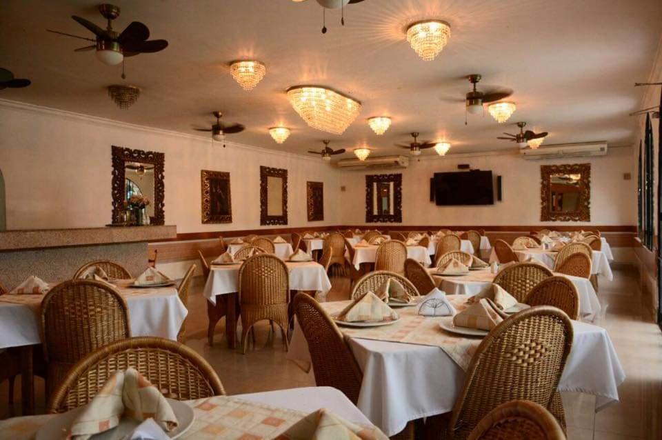 Hotel Chucarima 쿠쿠타 외부 사진